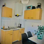 Beautiful & Stylish 1Br Apartment 10 Min To Westbahnhof