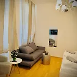 Beautiful & Stylish 1Br Apartment 10 Min To Westbahnhof